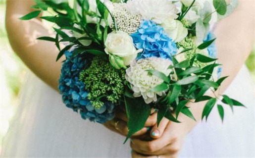 2025年农历七月三十结婚吉日查询 宜办婚礼吉日查询