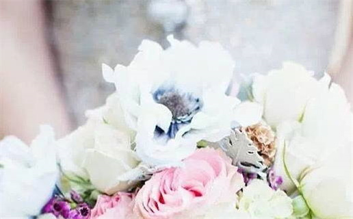 2025年12月01日领证日子如何 今日登记结婚好吗