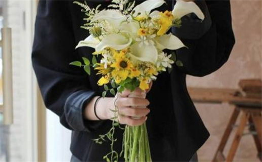 2025年12月12日领证日子如何 登记领证吉利吗